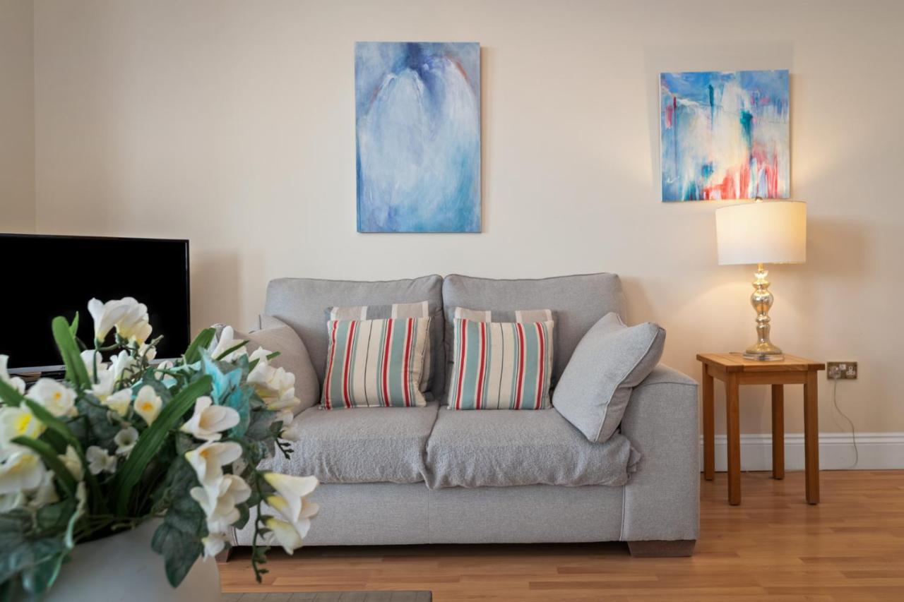 Bryn Y Mor - Tenby Apartment Sea Views Экстерьер фото