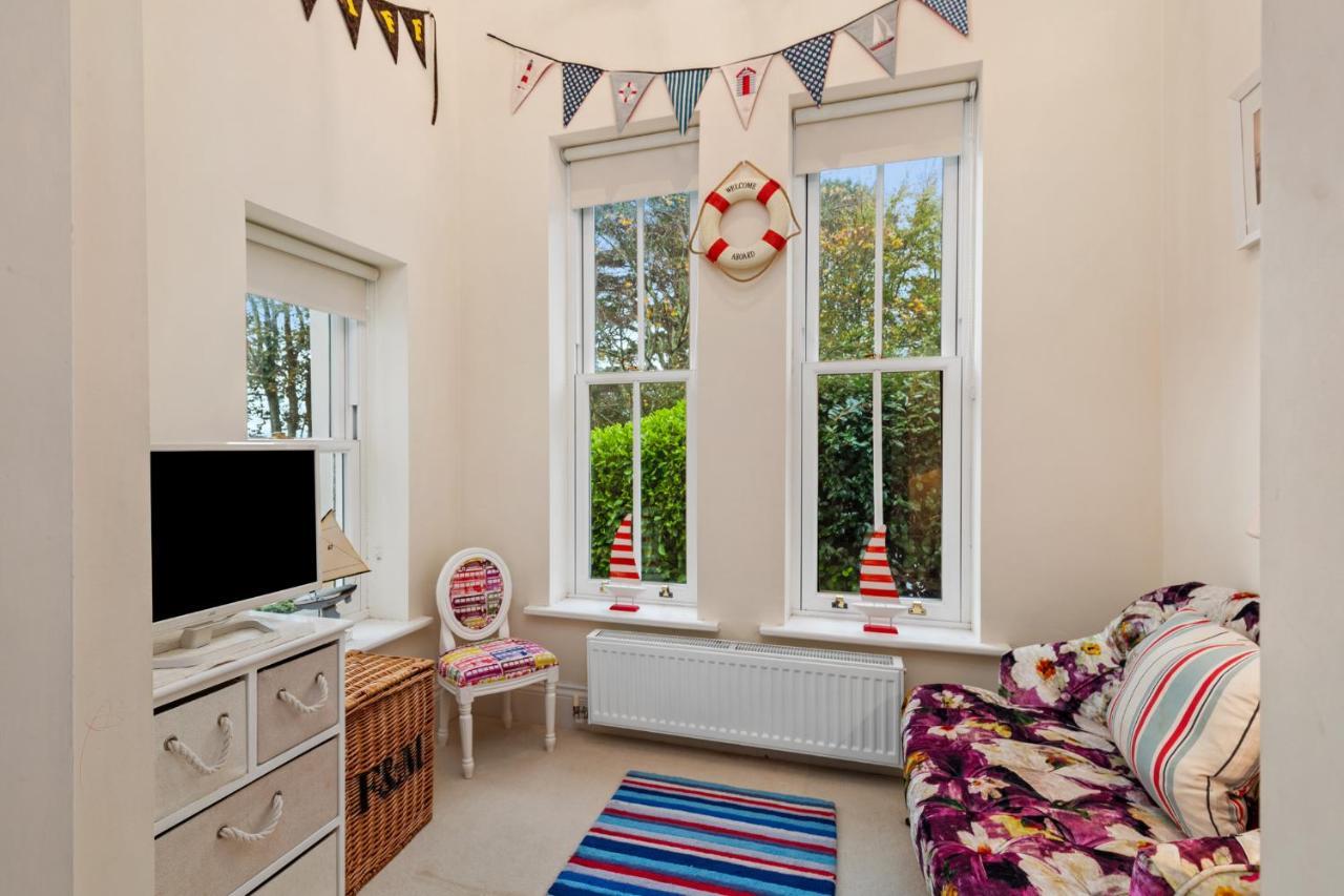 Bryn Y Mor - Tenby Apartment Sea Views Экстерьер фото
