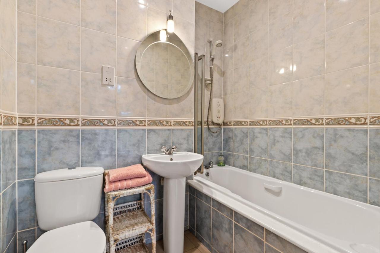 Bryn Y Mor - Tenby Apartment Sea Views Экстерьер фото