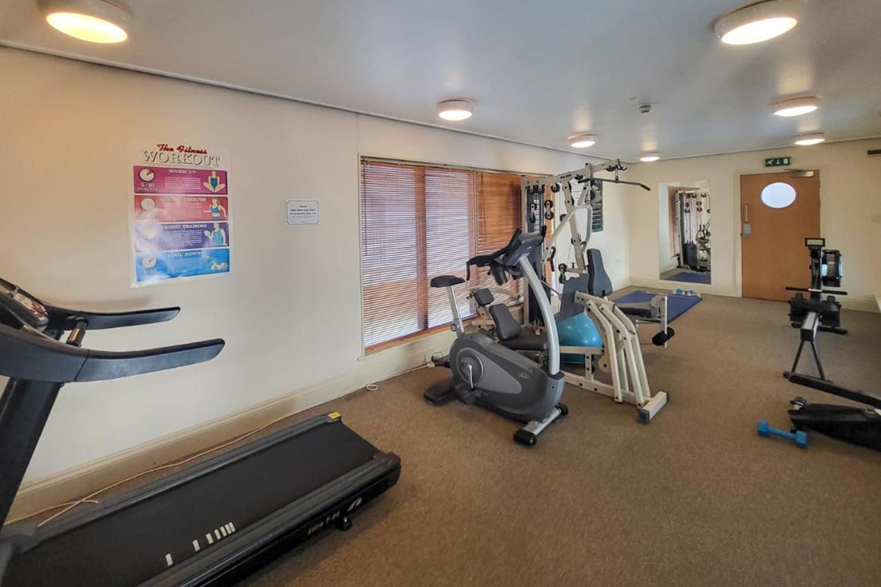 Bryn Y Mor - Tenby Apartment Sea Views Экстерьер фото
